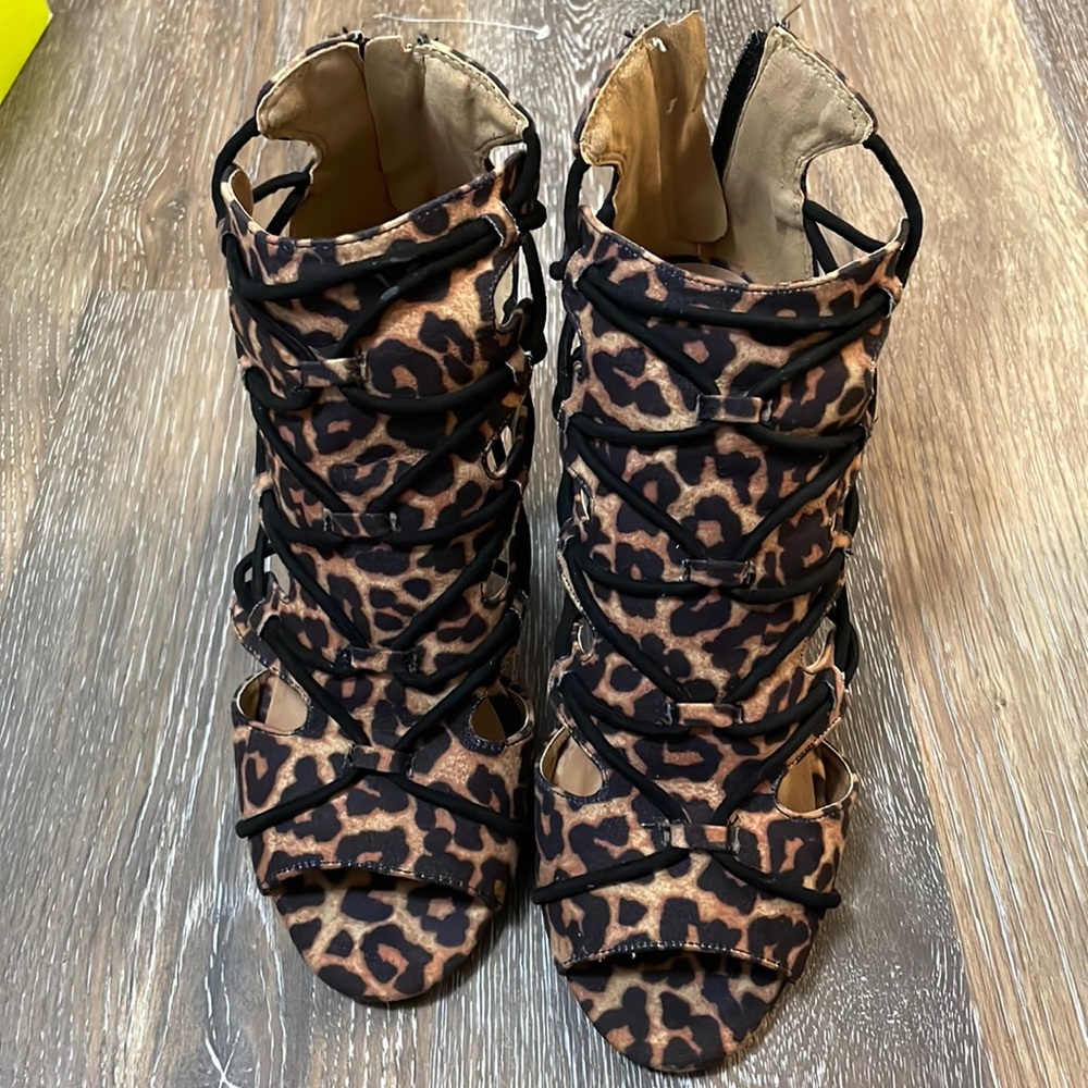 qupid cheetah heels